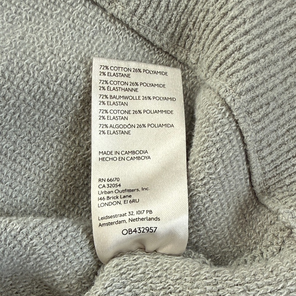 Free People Light Gray Turtleneck Sweater Women’s Size Large Cozy Knit - Picture 3 of 8